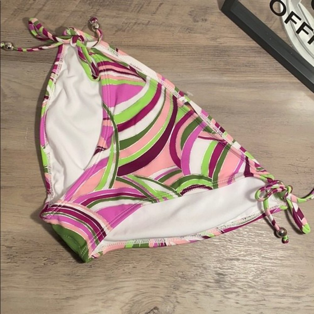Xhilaration swimsuit bottom NWT M